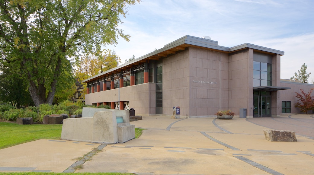 Museo de arte y cultura del Noroeste que incluye arquitectura moderna