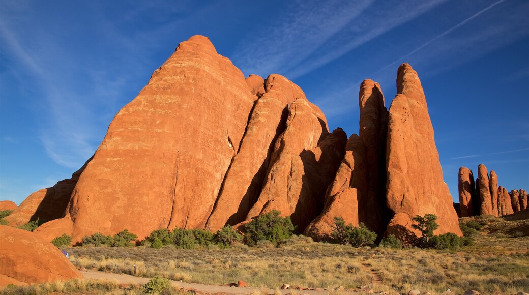 Utah which includes tranquil scenes and mountains