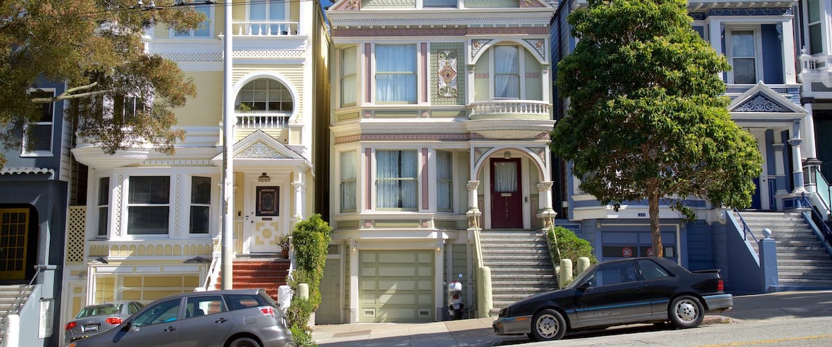 Haight-Ashbury showing street scenes, a house and heritage architecture