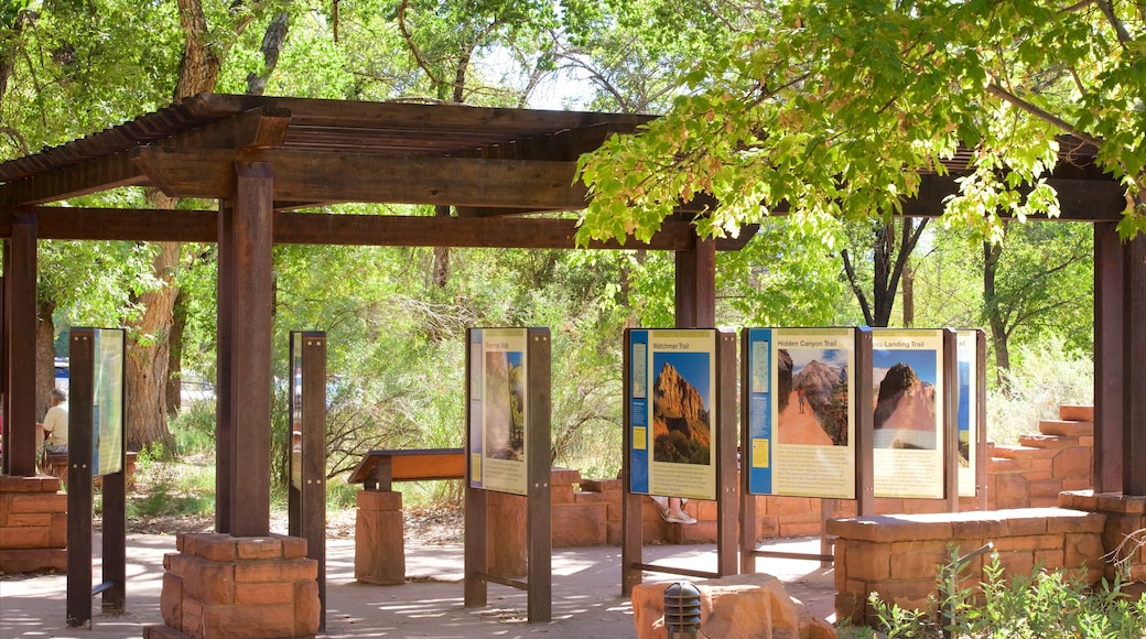 Zion Nationalpark som omfatter skiltning