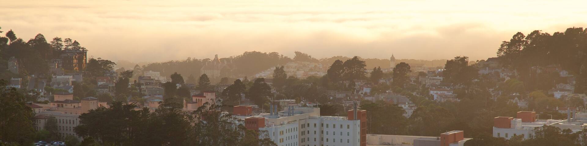 Twin Peaks showing a sunset