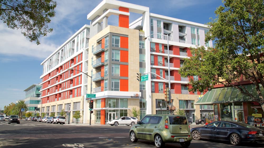 Redwood City qui includes ville et scènes de rue