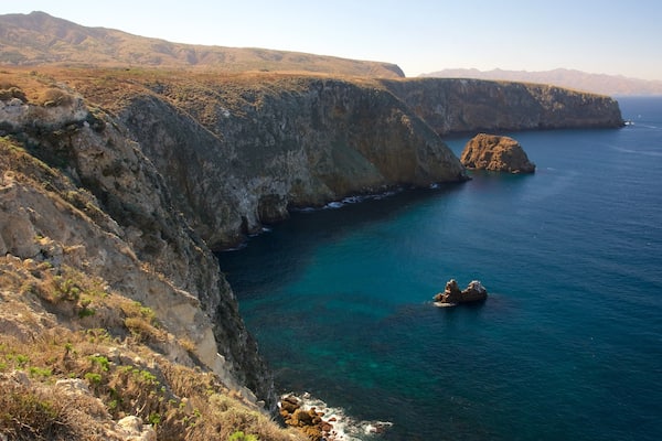 Channel Islands National Park showing mountains and a river or creek