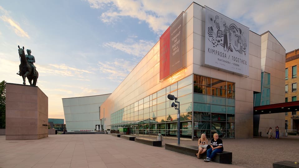 Kiasma Museum of Contemporary Art featuring modern architecture
