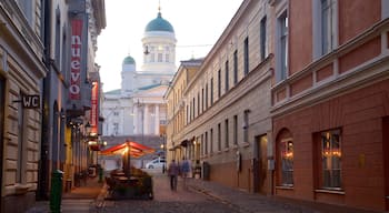 Senate Square showing street scenes