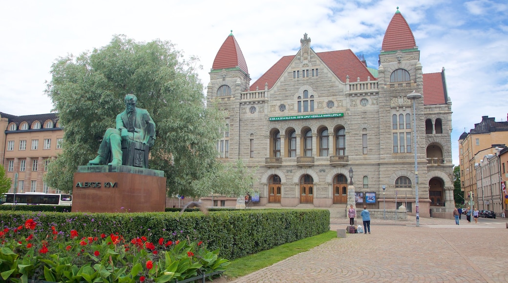 Finnisches Nationaltheater mit einem Statue oder Skulptur, Theater und historische Architektur