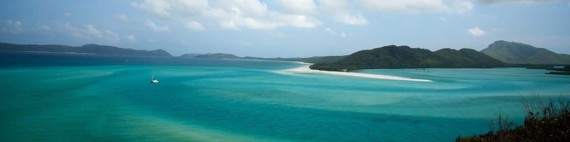 Hamilton Island das einen Landschaften, allgemeine Küstenansicht und tropische Szenerien
