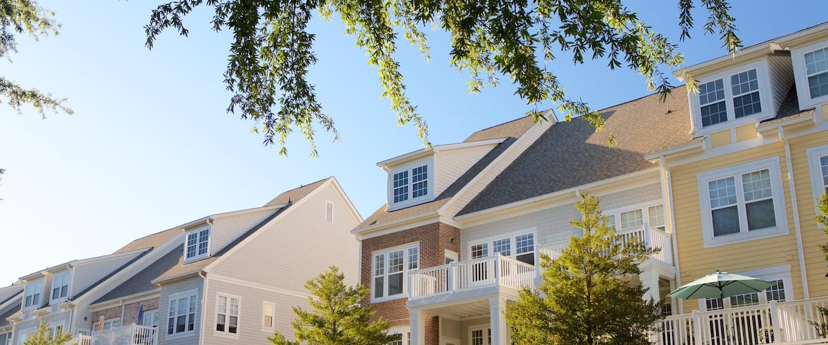 Birkdale Village showing modern architecture