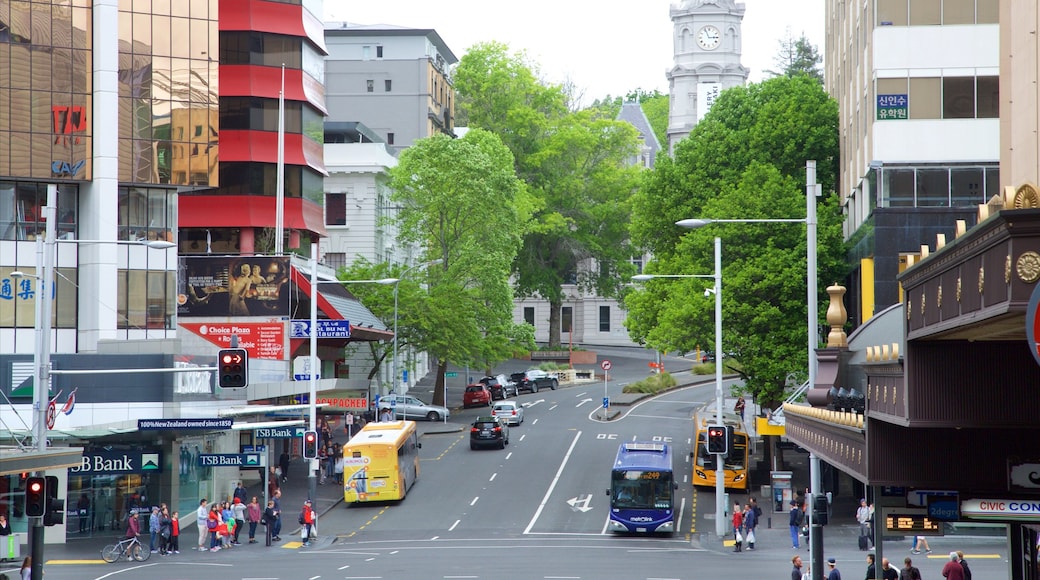 Auckland CBD og byder på det centrale forretningsområde og gadeliv