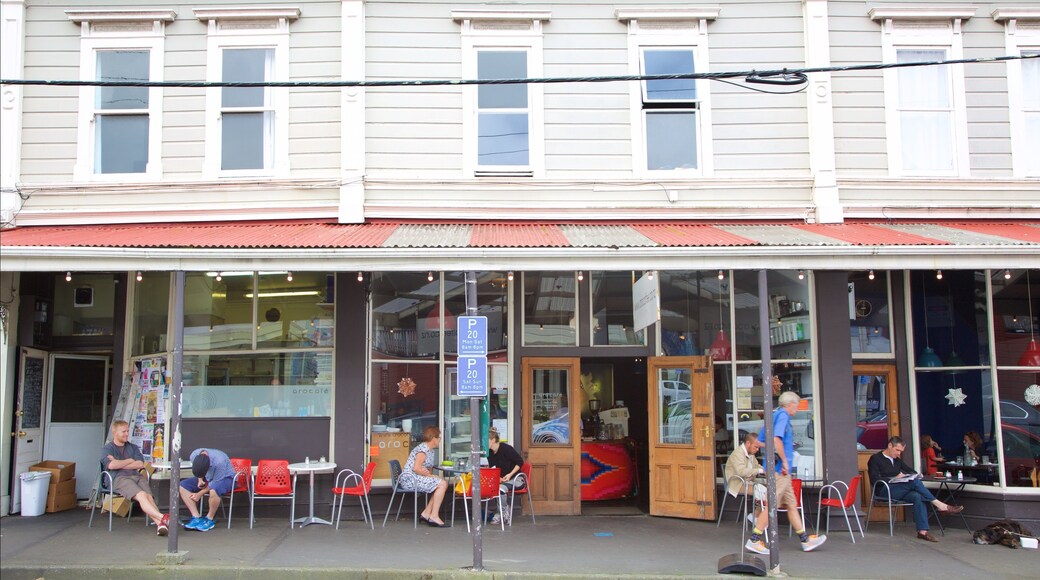 Wellington mostrando escenas cotidianas, ambiente de cafetería y arquitectura patrimonial