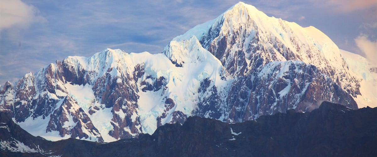 Fox Glacier mettant en vedette montagnes