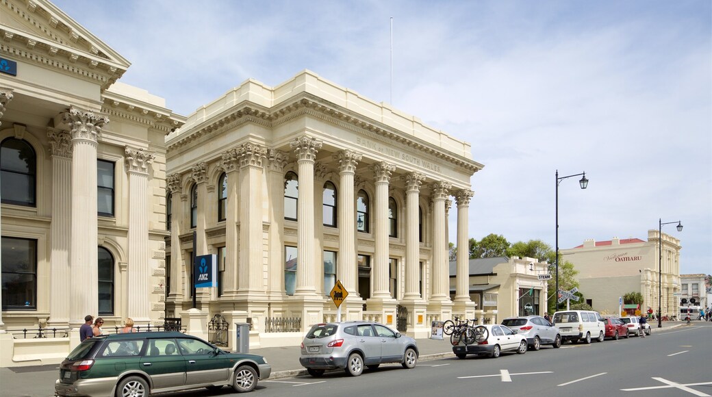 Forrester Gallery which includes heritage architecture and street scenes