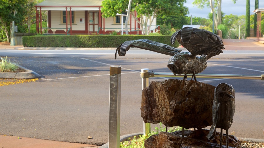 Childers qui includes statue ou sculpture