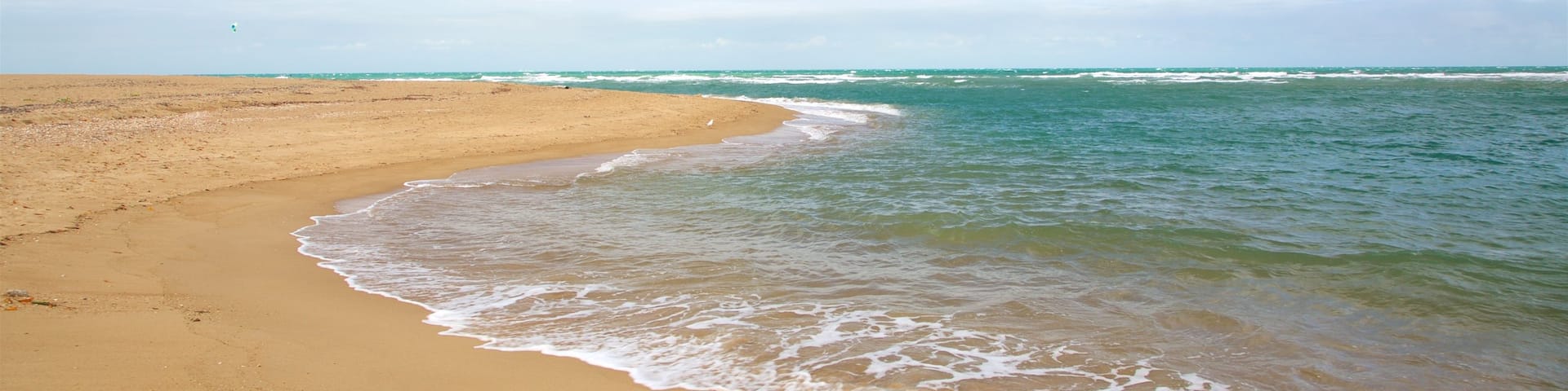 Gladstone welches beinhaltet allgemeine KĂŒstenansicht und Sandstrand