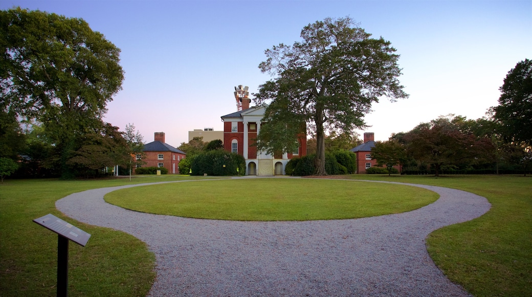 Historisch huis en park Robert Mills toont historisch erfgoed, een tuin en een huis