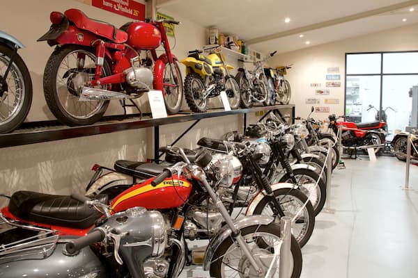 Bicheno\'s Motorcycle Museum & Restoration which includes interior views and heritage elements