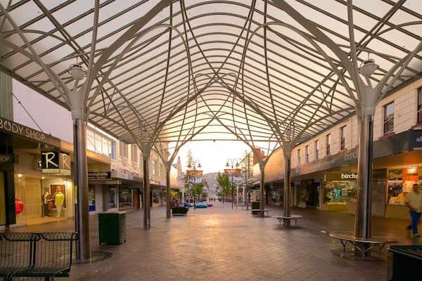 Brisbane Street Mall welches beinhaltet Sonnenuntergang und Einkaufen