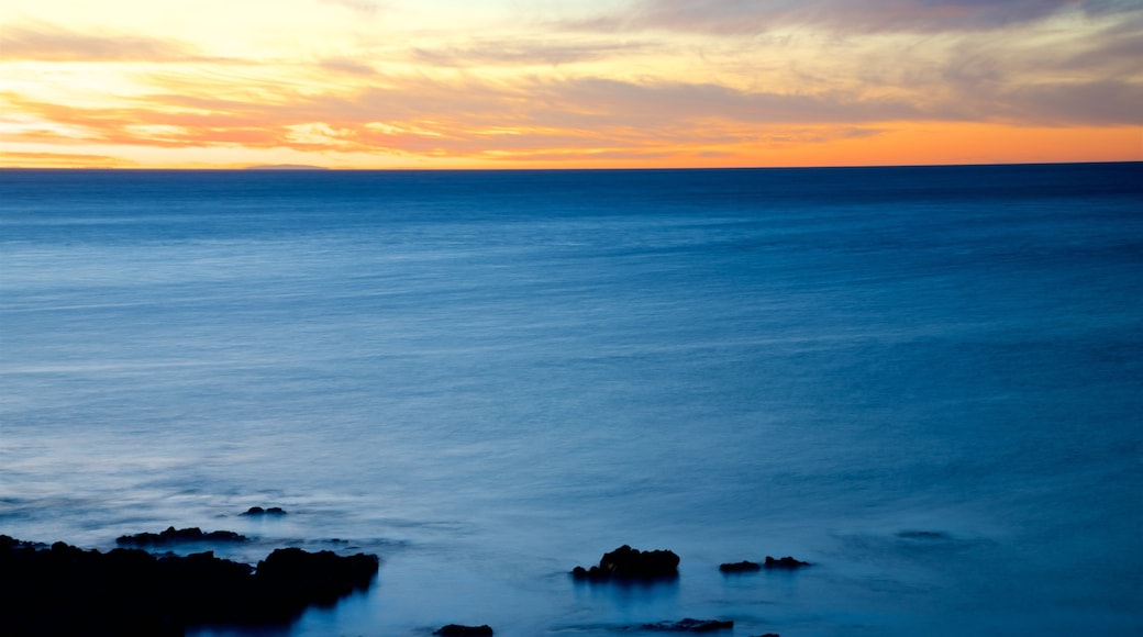 Cape Jervis ofreciendo un atardecer y vista general a la costa