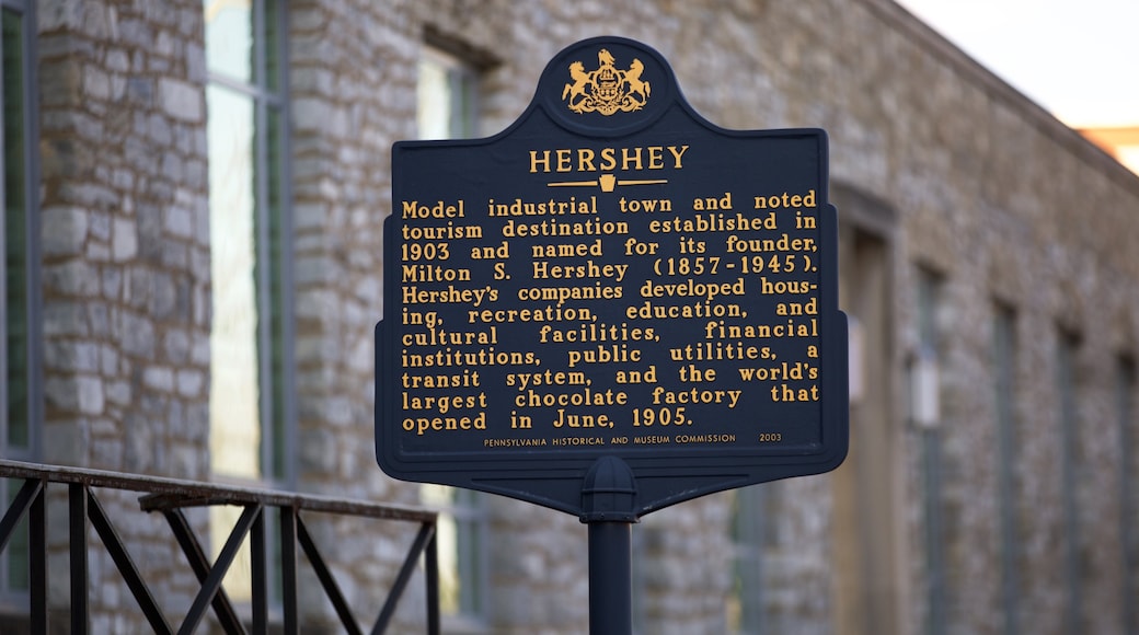 Hershey ofreciendo elementos patrimoniales y señalización