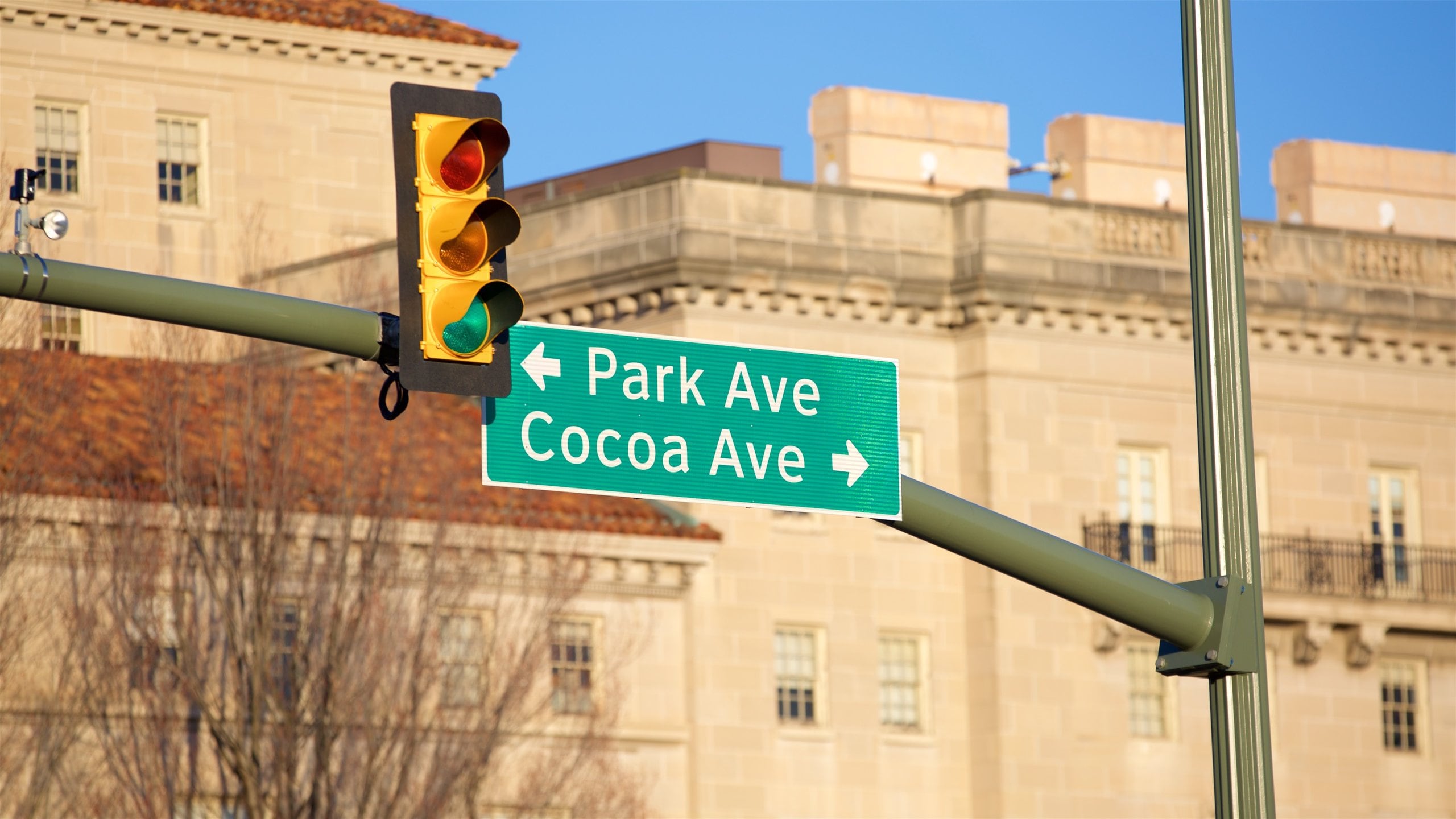 Harrisburg - Hershey showing signage