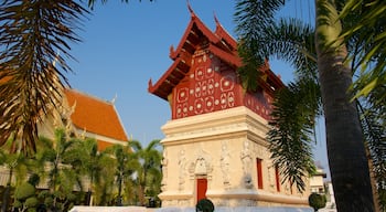 Wat Phra Singh presenterar historiska element