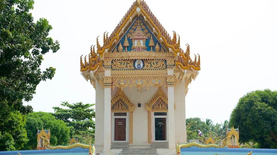 Tempio di Khunaram che include tempio o luogo di culto