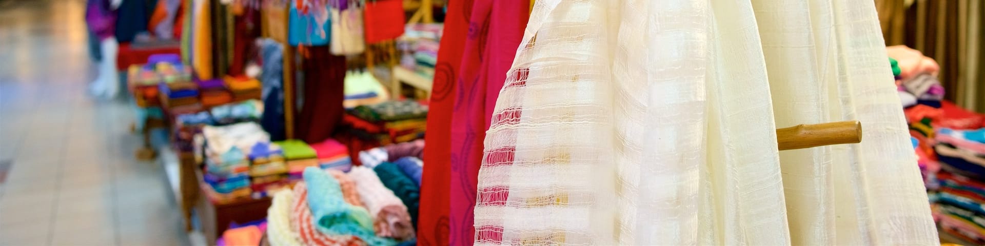Chiang Mai Night Bazaar featuring night scenes and markets