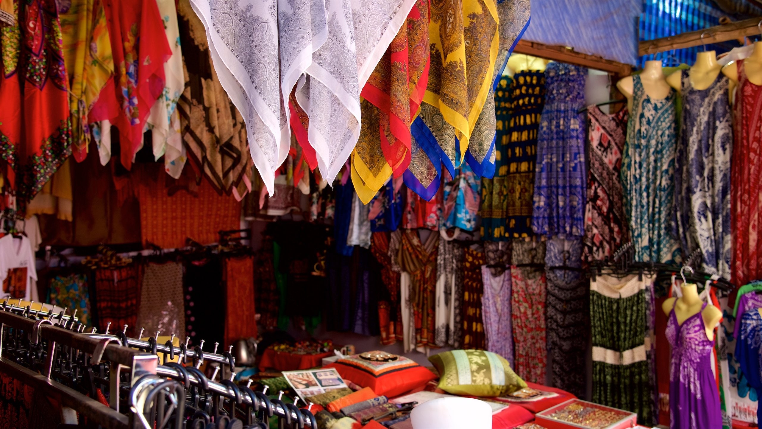 Doi Suthep-Pui National Park featuring shopping and markets