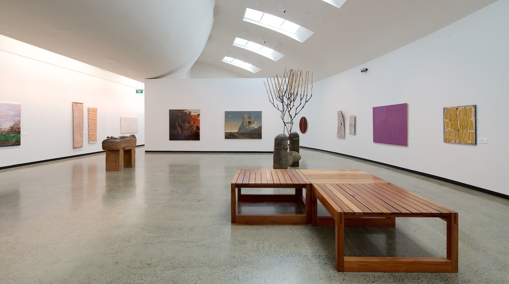 Galeria de Belas Artes de Ballarat mostrando vistas internas