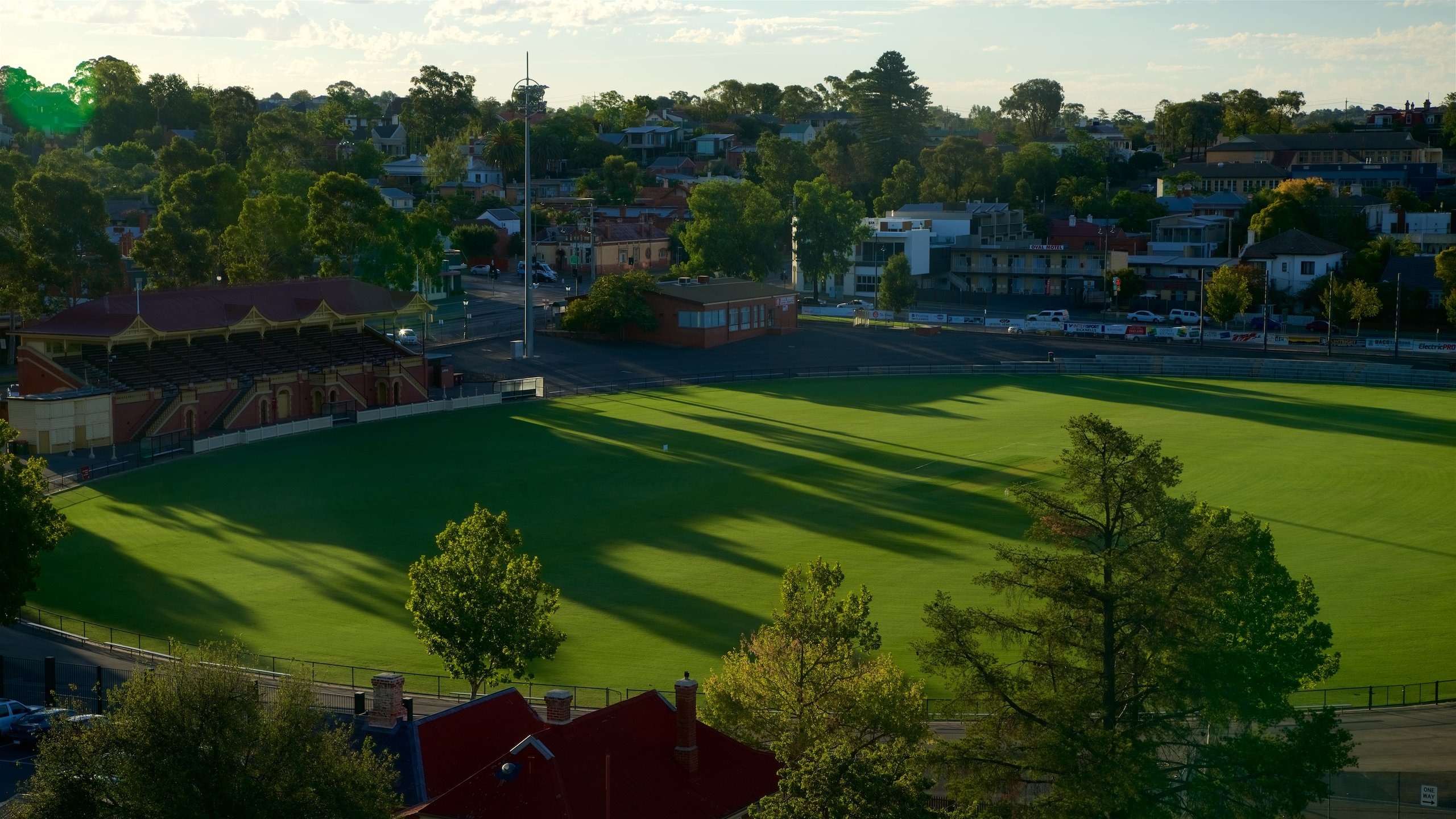 Bendigo showing a garden