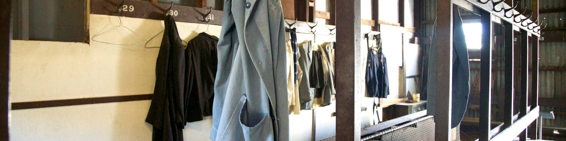 Central Deborah Gold Mine featuring interior views