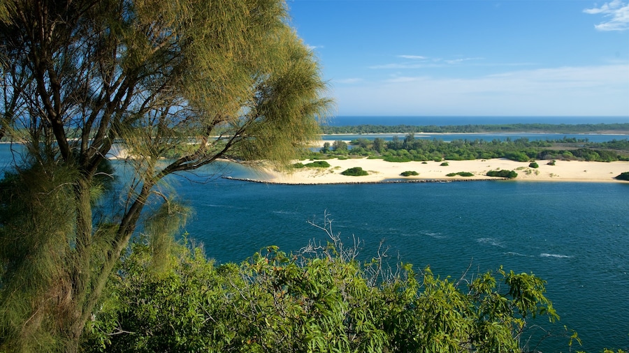 Lakes Entrance Lookout featuring a bay or harbor