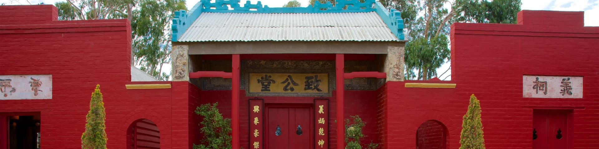 Bendigo showing a temple or place of worship