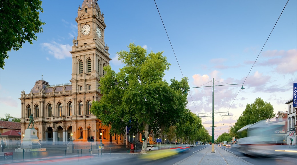Bendigo mettant en vedette patrimoine architectural et scĂšnes de rue