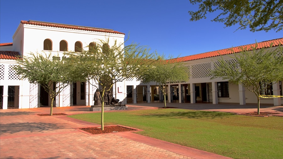 Exterior view of the Heard Museum with its serene outdoor sculpture garden in Phoenix, Arizona.
