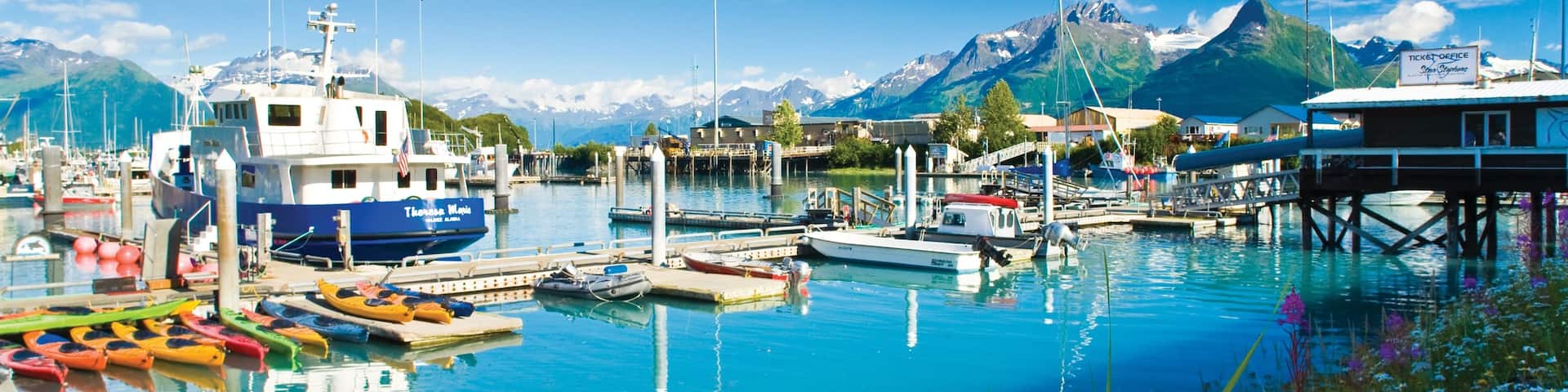 Valdez featuring boating, a marina and mountains