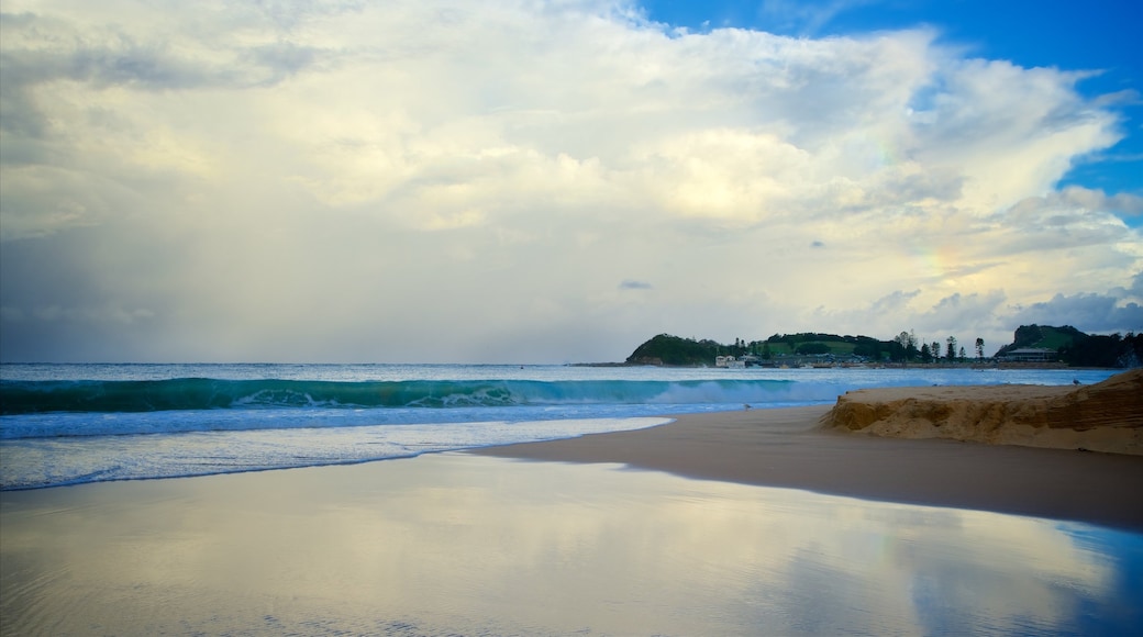 Terrigal which includes surf, a sandy beach and a bay or harbor