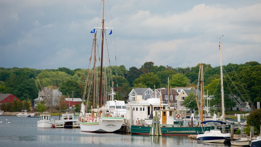 Mystic which includes a marina