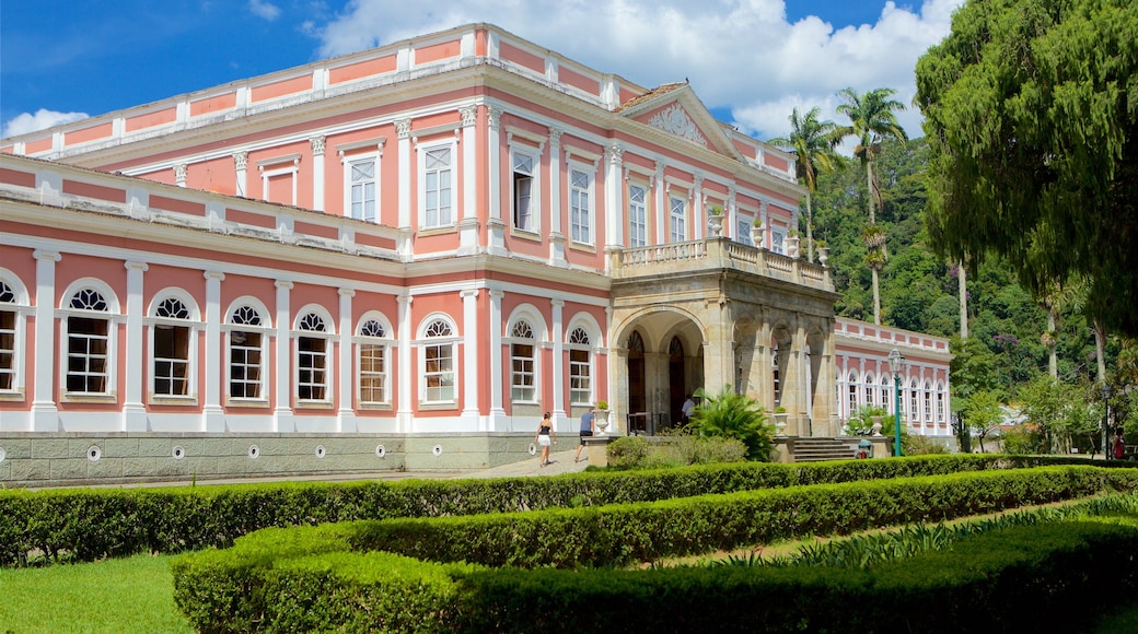 Museu Imperial mostrando strade