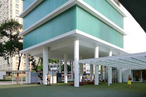 Rio de Janeiro das einen moderne Architektur und Straßenszenen