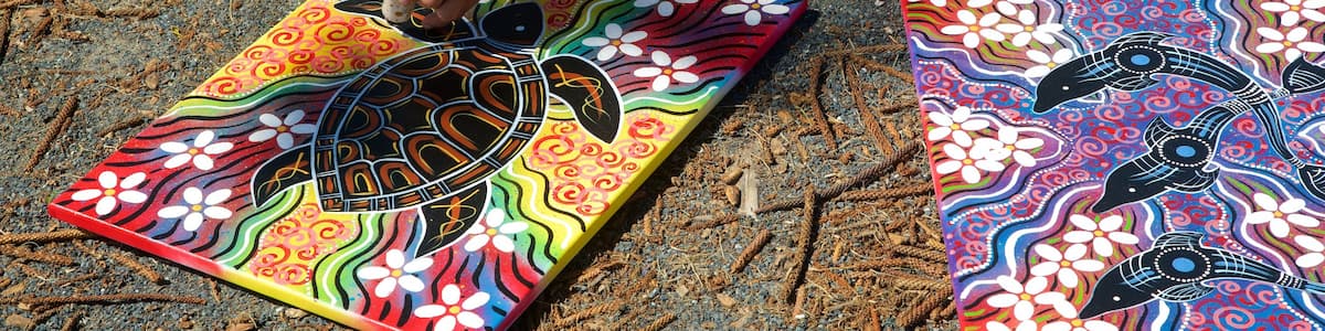 Brunswick Heads mit einem Straßenkunst, Kultur indigener Völker und Kunst