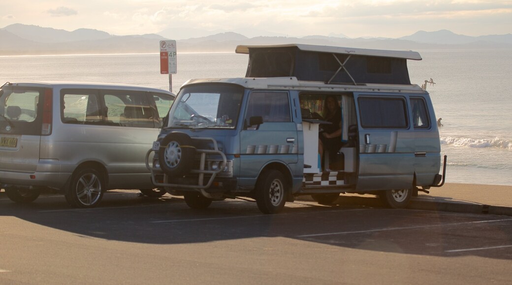 Northern Rivers which includes a bay or harbour, mist or fog and street scenes