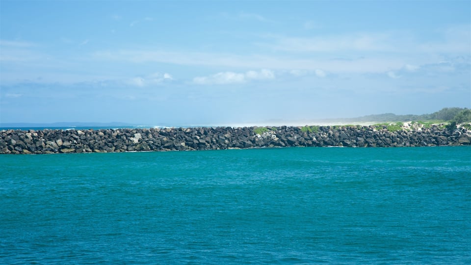 Ballina que incluye una bahía o un puerto