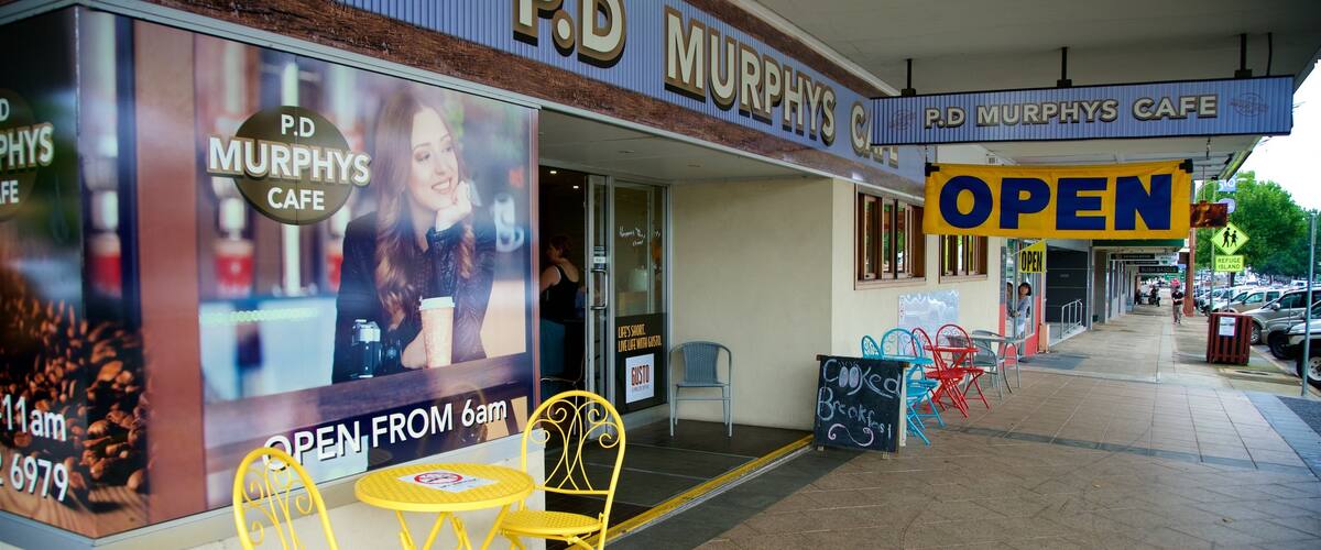 Cooma which includes café lifestyle and outdoor eating