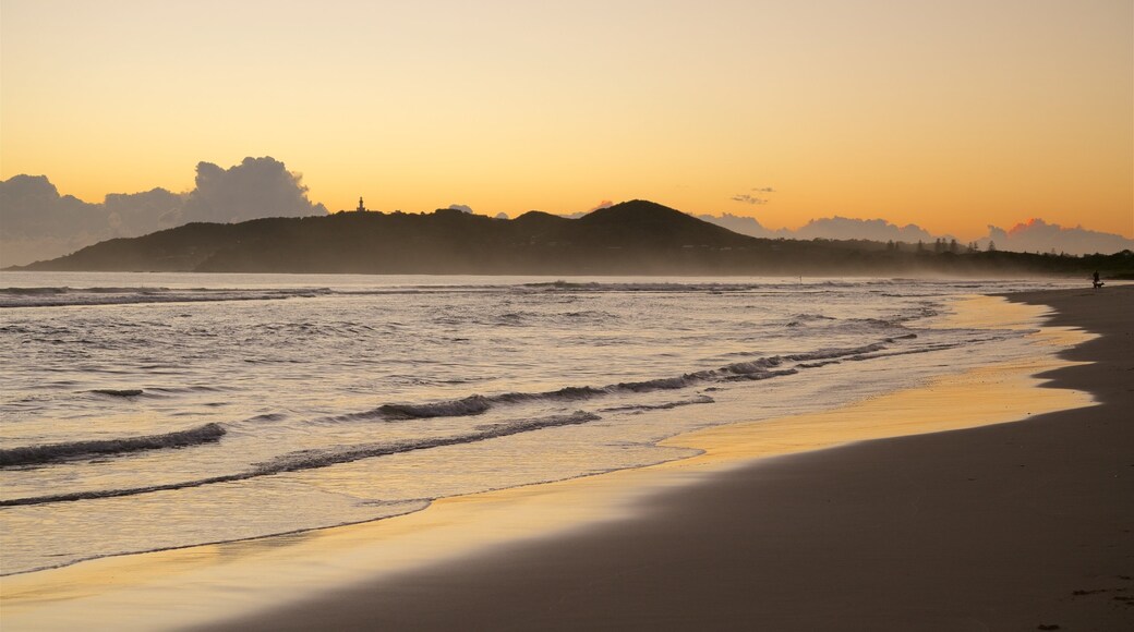 Byron Bay che include spiaggia sabbiosa