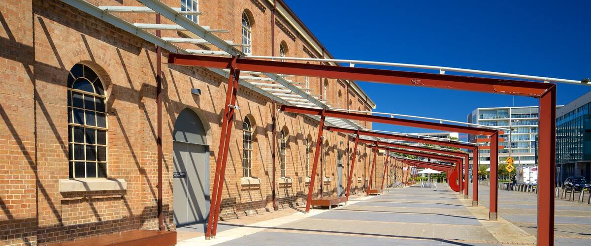 Newcastle which includes street scenes