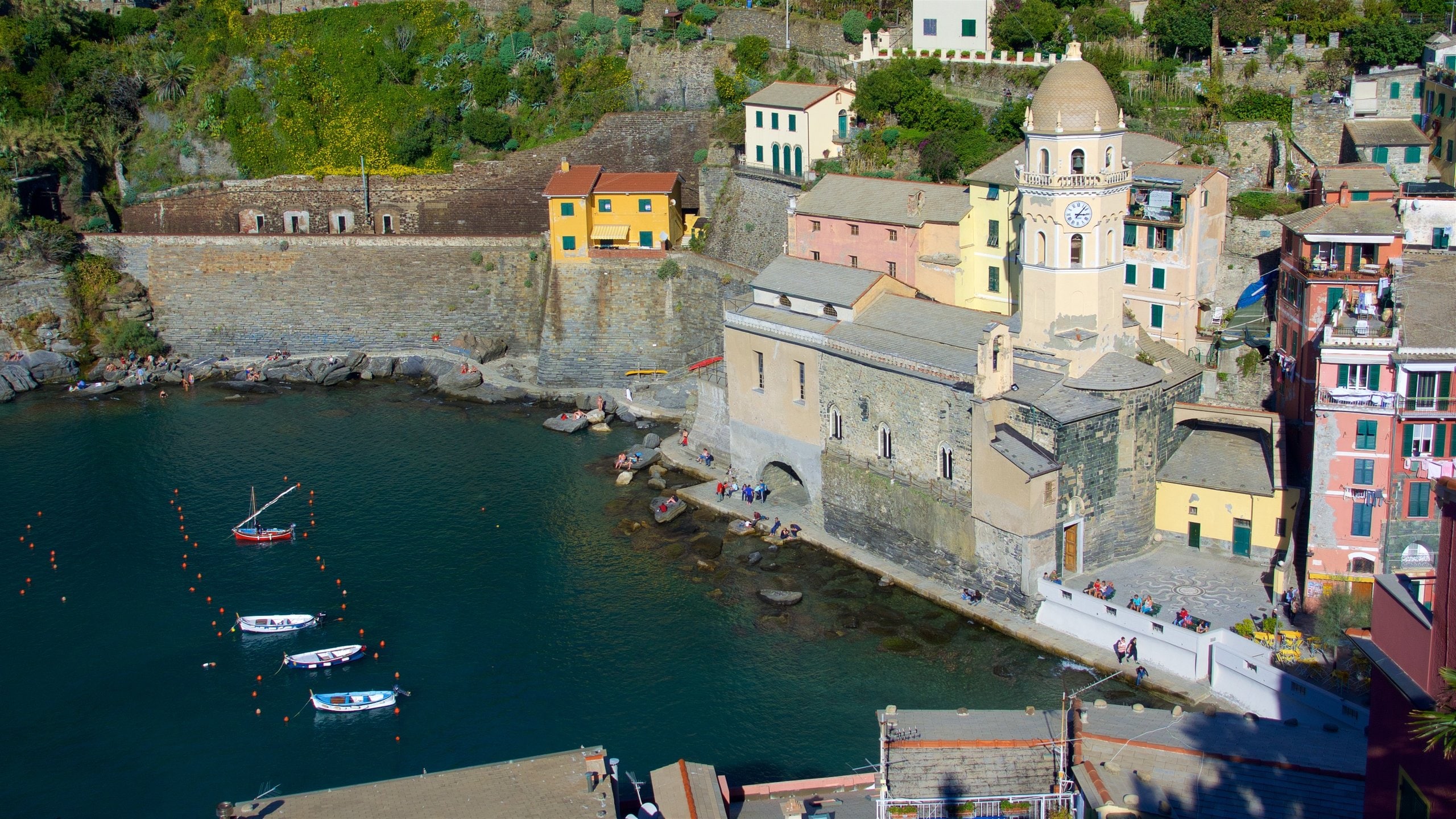 Vernazza featuring a bay or harbor and a coastal town