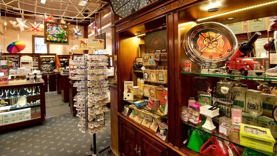 Winchester Mystery House showing shopping and interior views