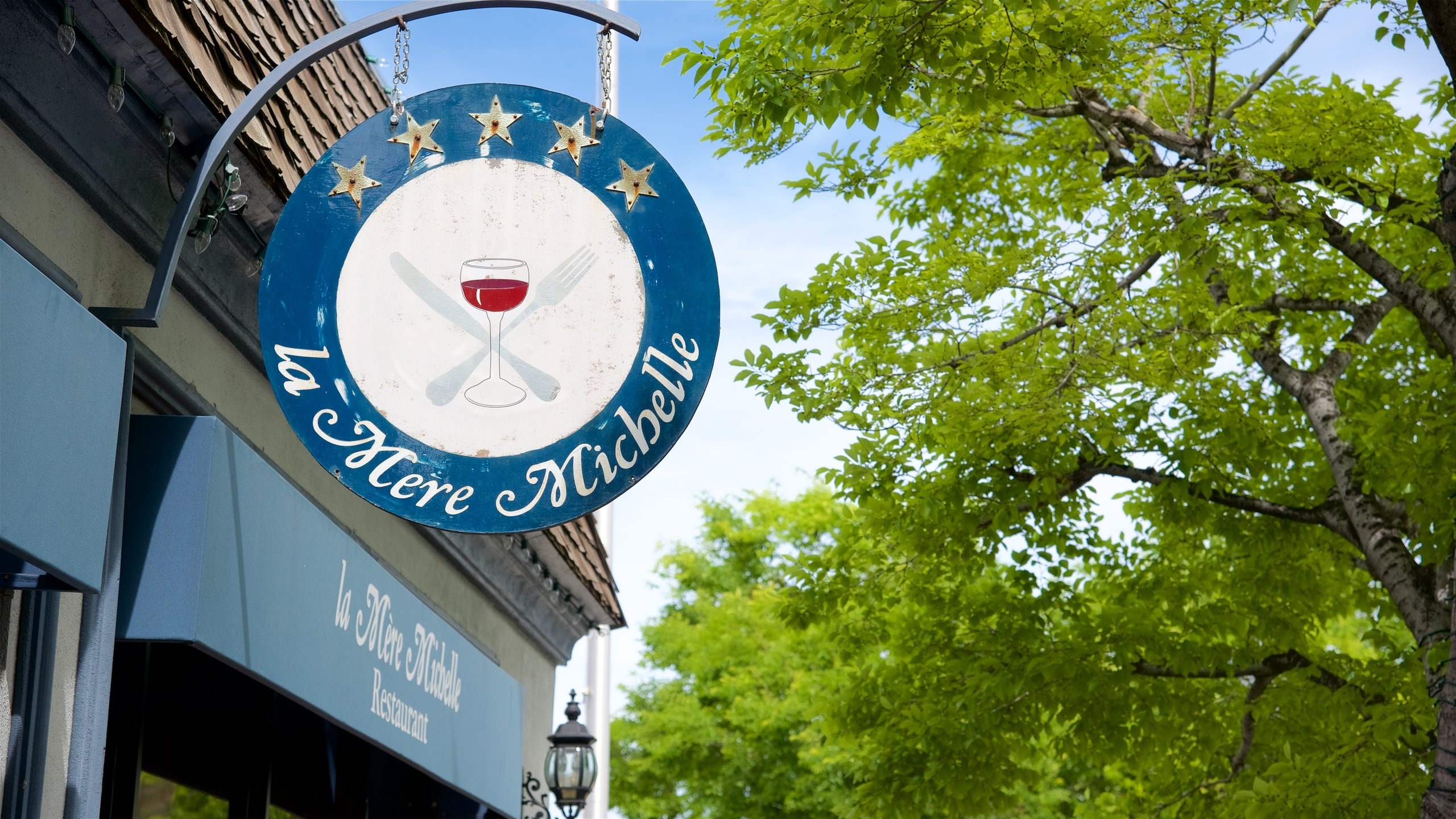 Saratoga featuring signage