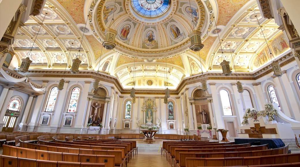 St. Joseph Cathedral Basilica เนื้อเรื่องที่ โบสถ์หรือวิหาร และ การตกแต่งภายใน